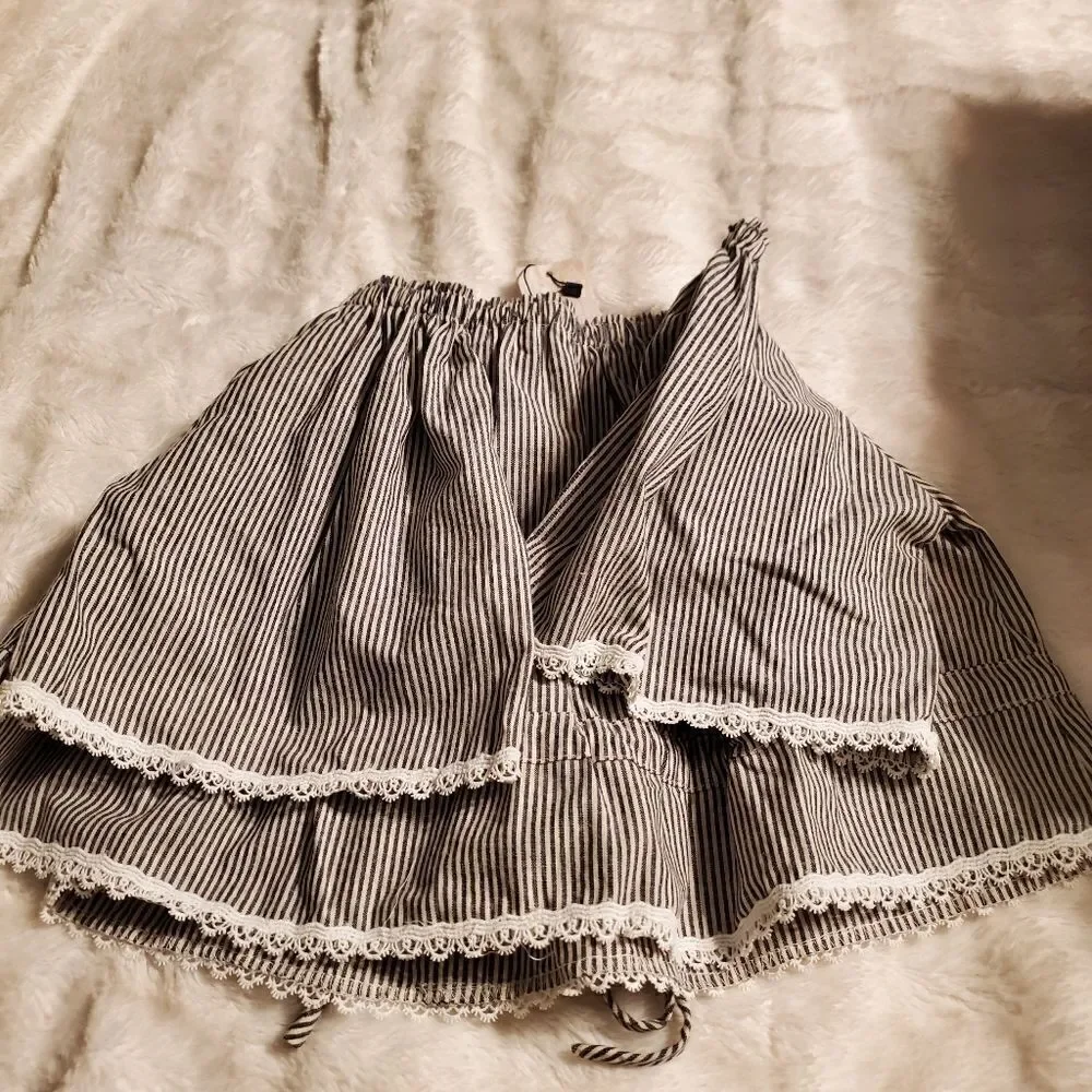 Crop tops  - Picture 10 of 10